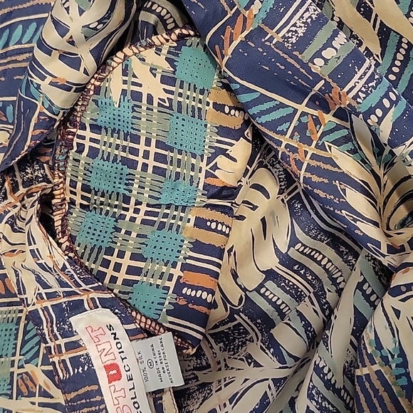 Vintage Stunt Collections 100% Silk Button Front with Shoulder Pads - Picture 12 of 13